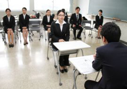 Mock interview by HR personnel