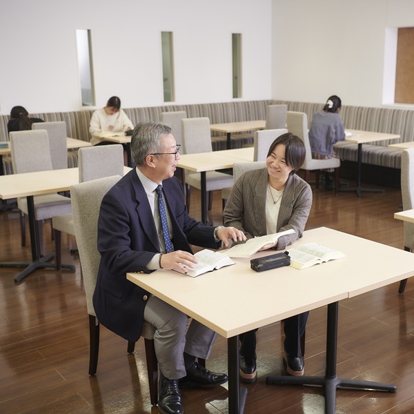 法・檀上先生ゼミ_正方形