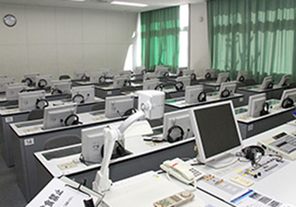 LL classroom