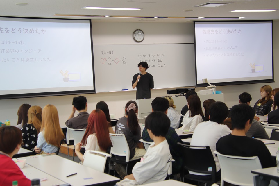 国際関係学科「グローバル・キャリア・デザイン入門」で中川氏（本学