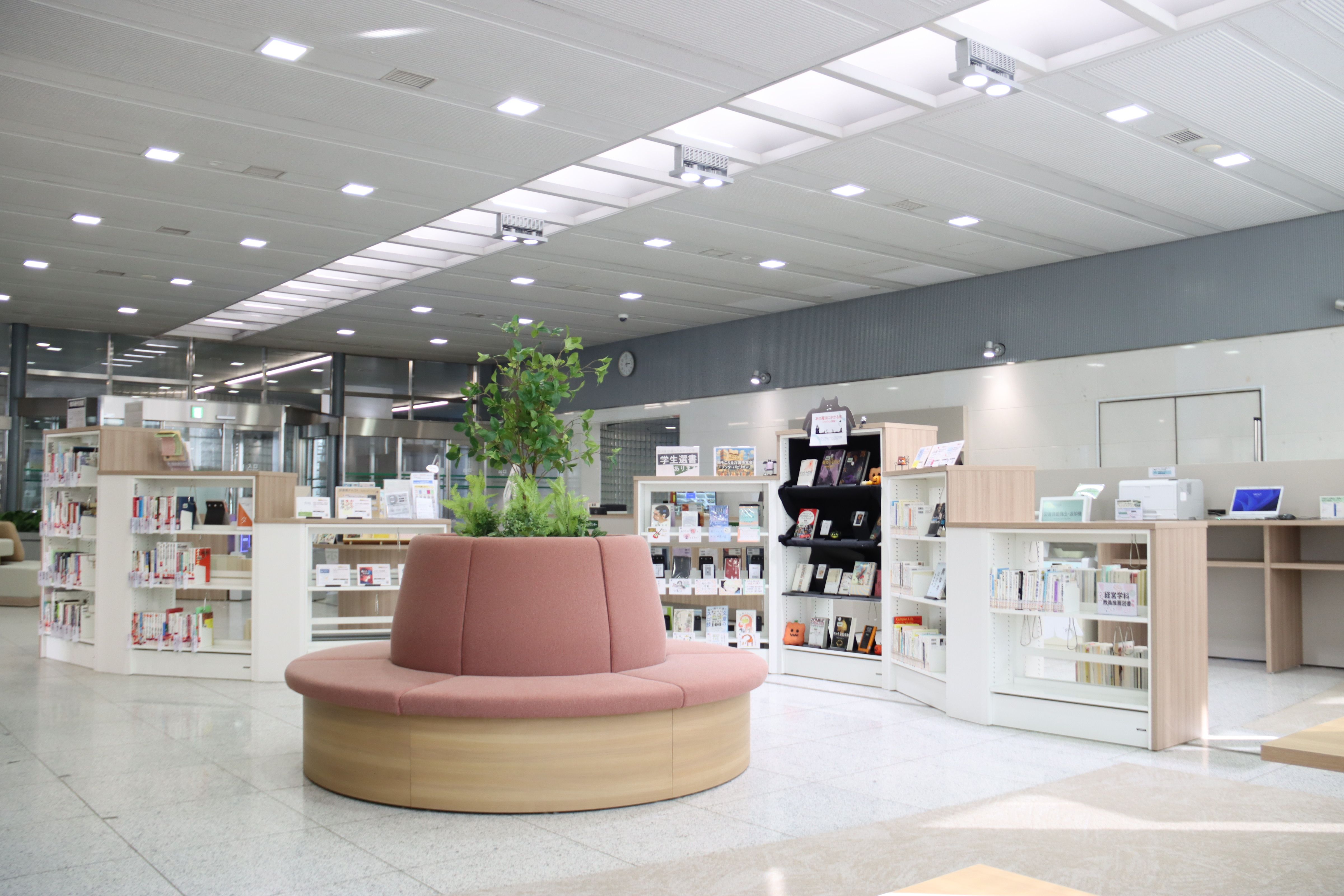 亜細亜大学図書館2-4Fをリニューアルしました | 亜細亜大学