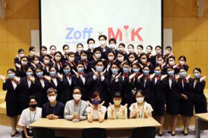 05経営学部・重田ゼミが眼鏡着脱による顔印象への影響について報告会を開催しました
