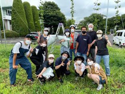 01経営学部学生有志がオリジナルクラフトビールを製造