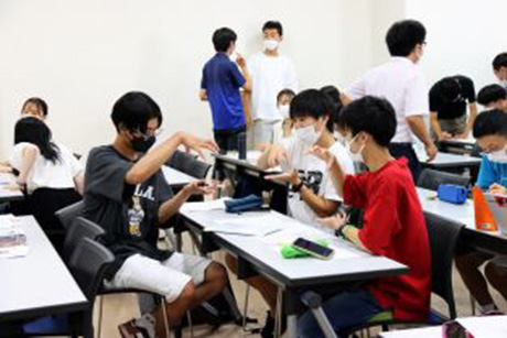 中央ろう学校の生徒を迎え「ろう者」との対話手法を学びました_6