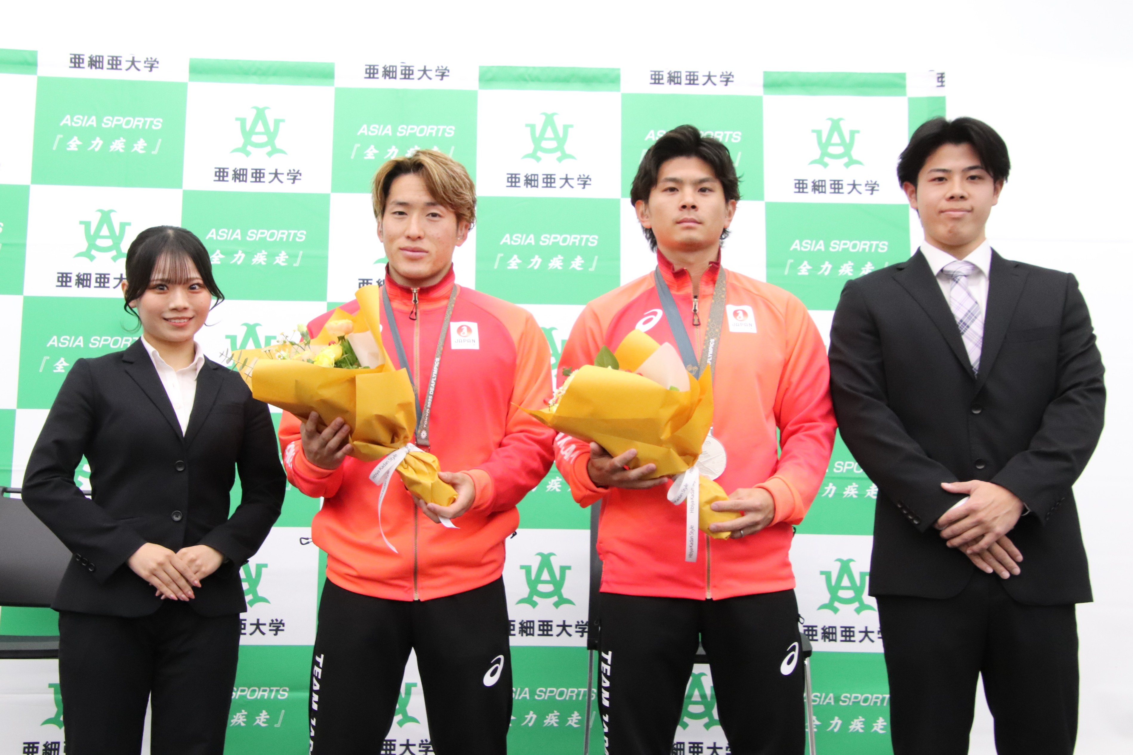 「デフリンピック」サッカー銀メダル獲得報告会を開催しました